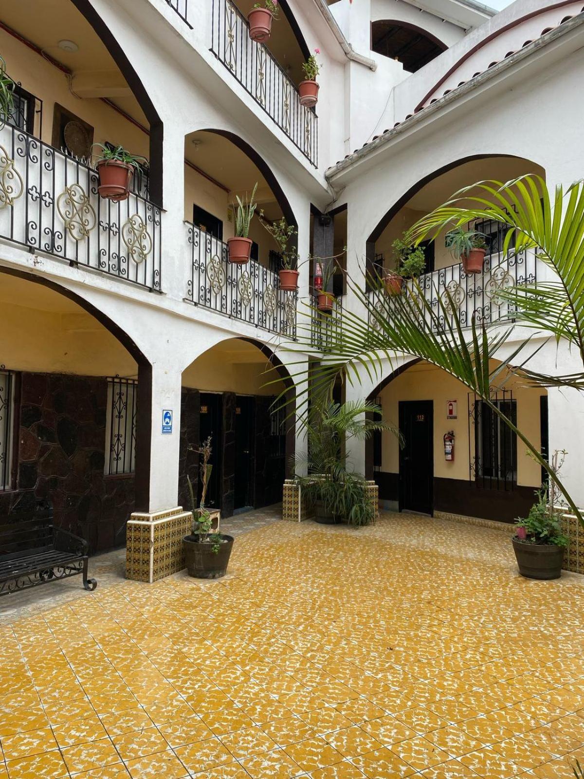 Hotel Yolanda Tijuana Eksteriør billede